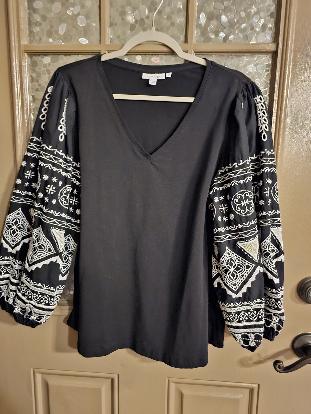 Chico's Black V-Neck Top with White Embroidered Balloon Sleeves